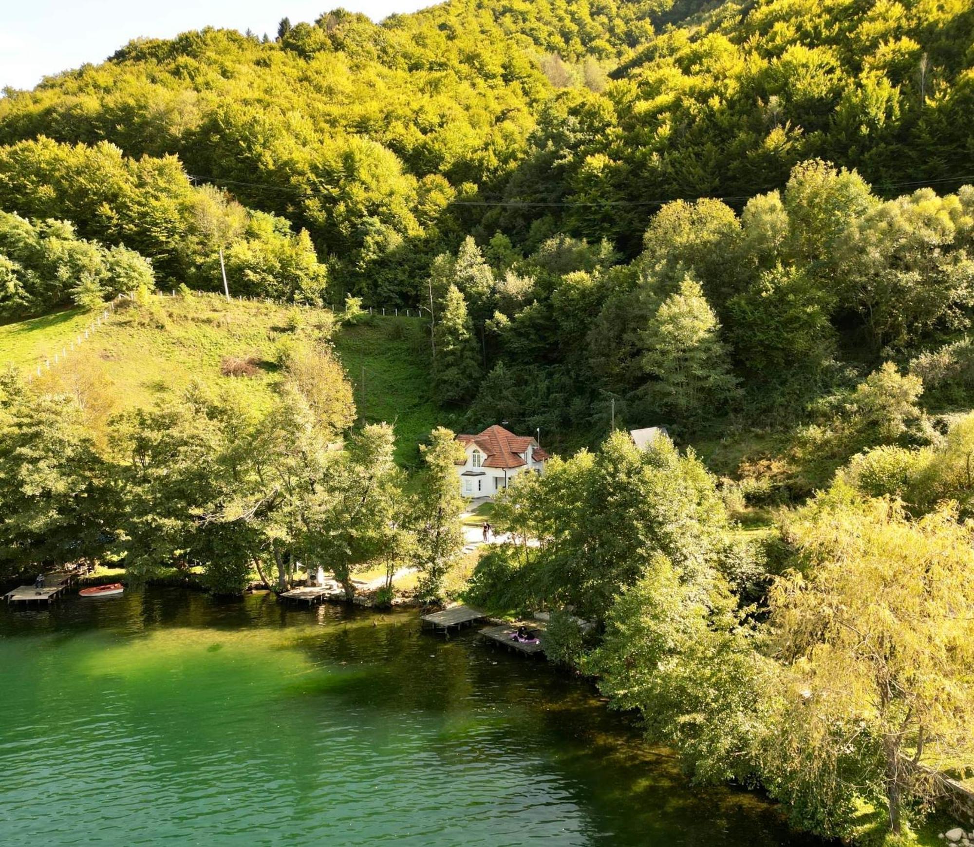 Cobras Plivsko Jezero, Jajce Exterior photo