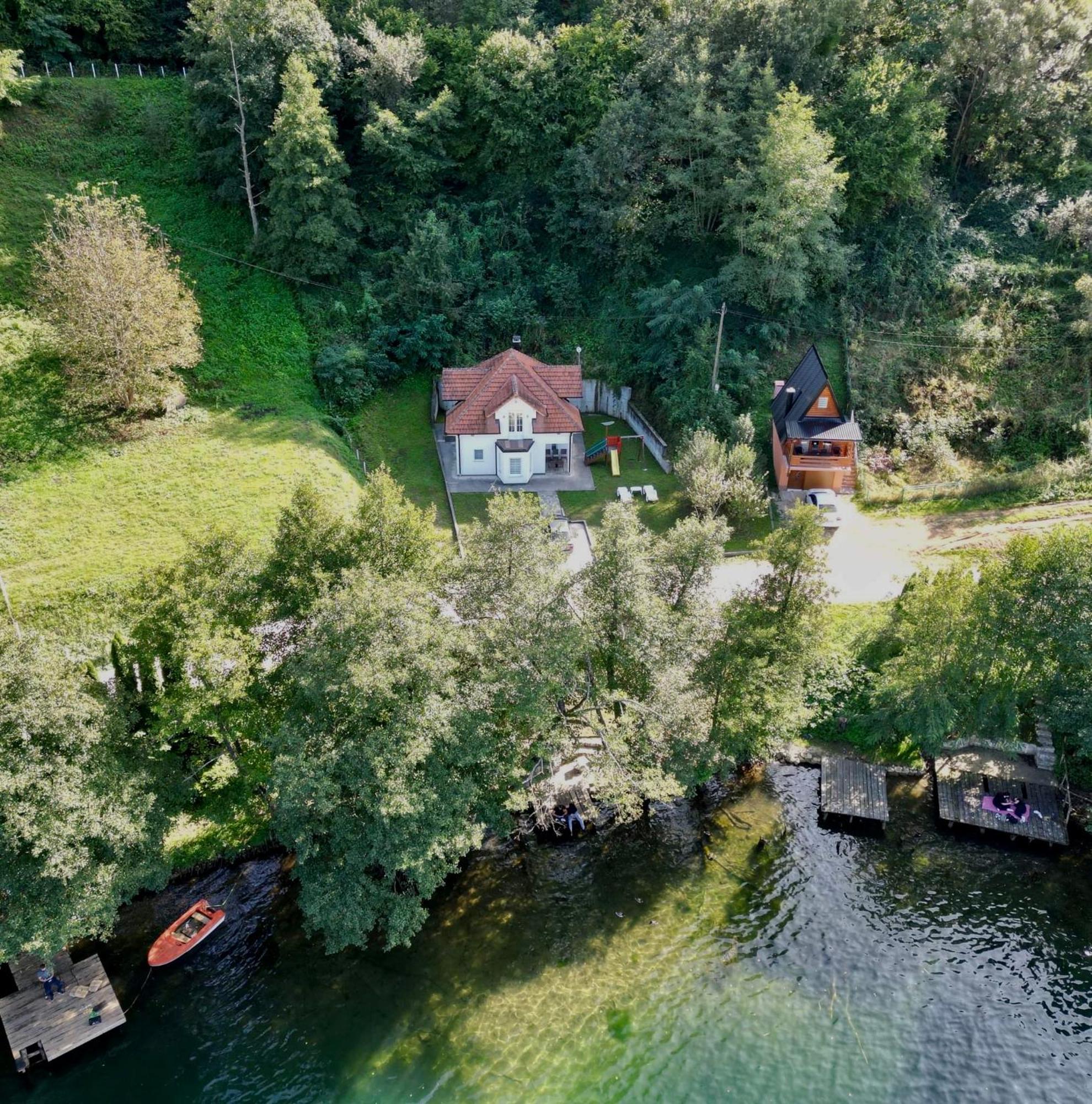 Cobras Plivsko Jezero, Jajce Exterior photo