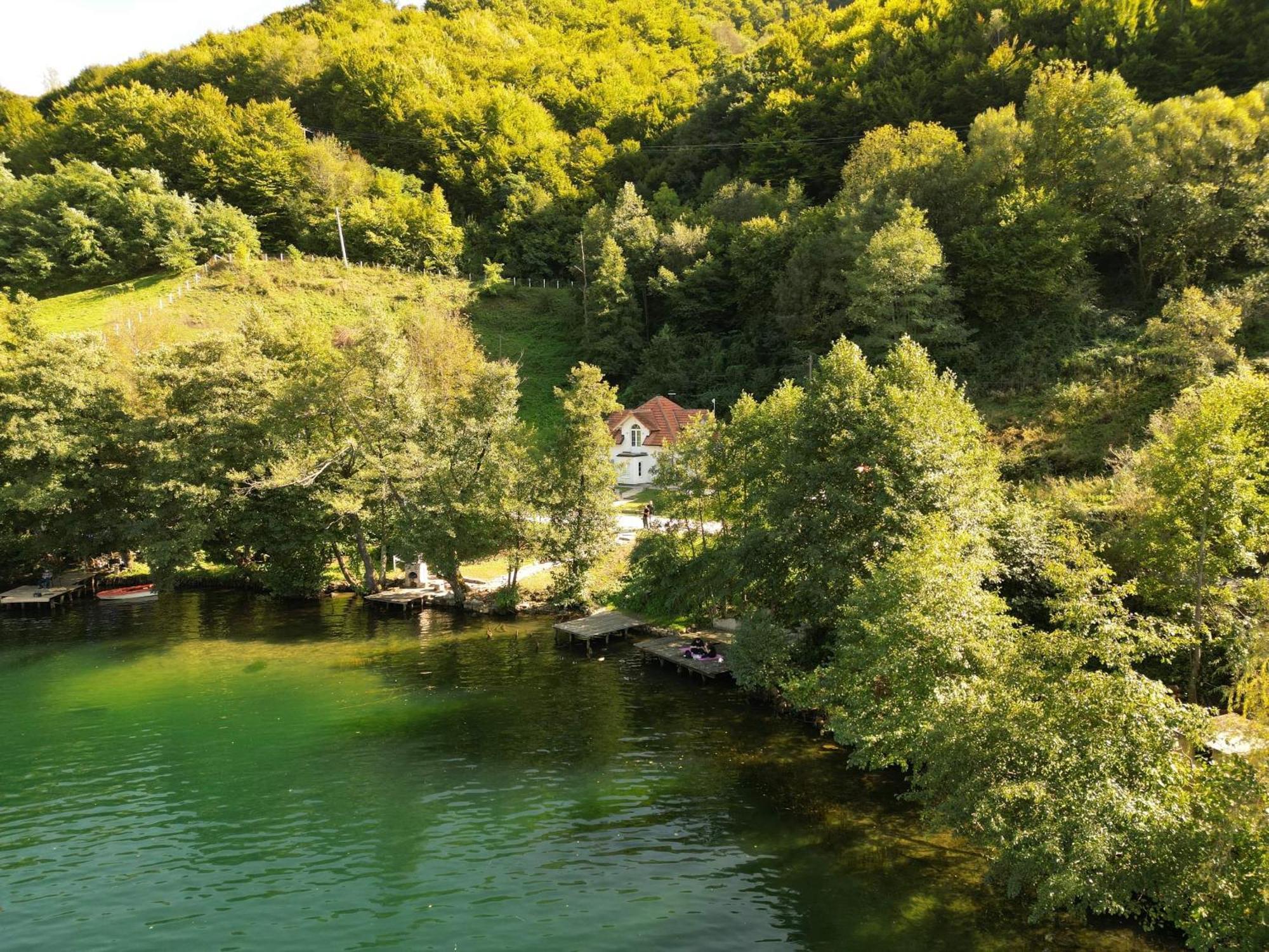 Cobras Plivsko Jezero, Jajce Exterior photo
