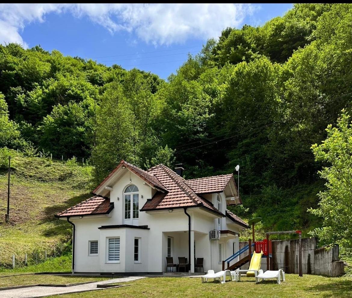 Cobras Plivsko Jezero, Jajce Exterior photo